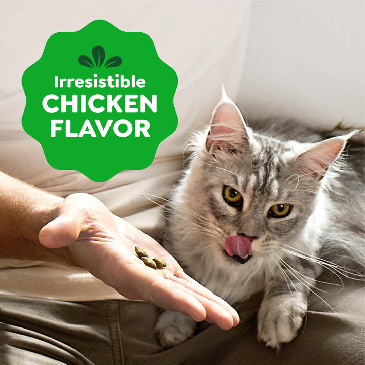 Greenies Feline Smartbites Skin &amp; Fur Health Cat Treats, Chicken, 2.1 oz