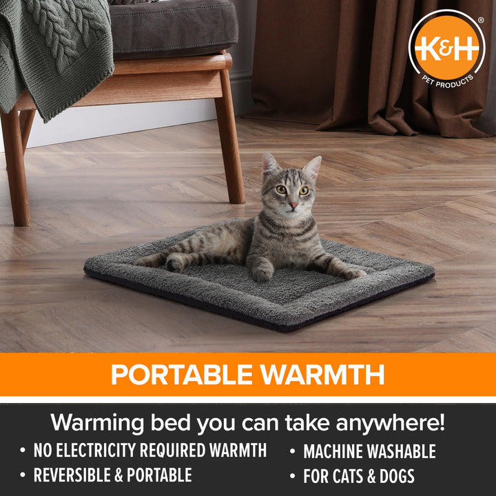 K&amp;H Self-Warming Cat Bed Pad, Self Heating Pad, Small 21 X 17 Gray/ Black