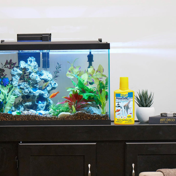 Tetra AquaSafe Plus Water Conditioner &amp; Dechlorinator For Aquarium, 33.8 oz